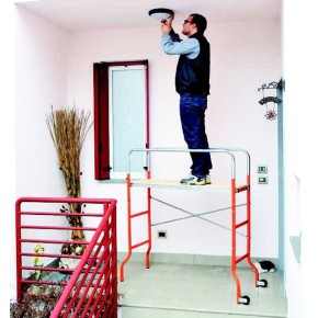 Mini Ponteggio Trabattello in Acciaio con Ruote 144x62 Altezza Lavoro 3 mt Casa 2