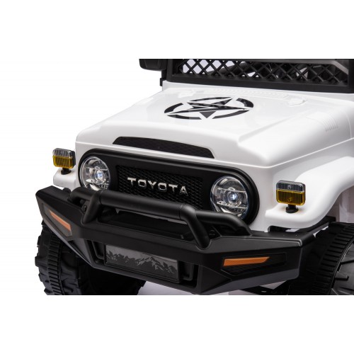 Macchina Elettrica per Bambini Auto Toyota Cruiser a Batteria 12 V Bianca