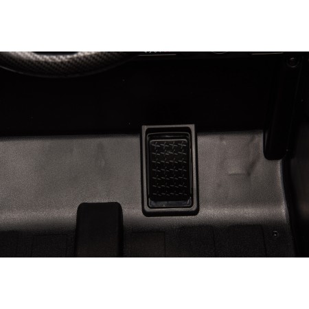 Macchina Elettrica per Bambini Nera Toyota Cruiser Auto a Batteria 12 V