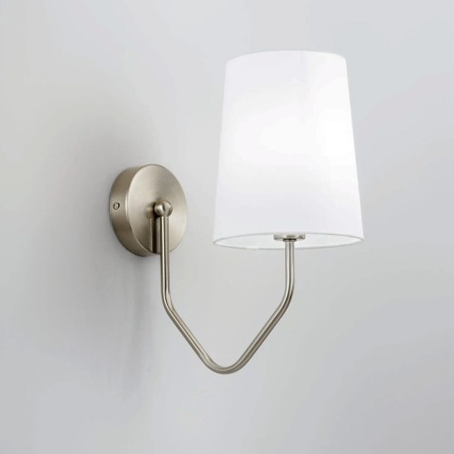 Punto Luce Applique Elegante in Metallo Lampada a Parete per Interno