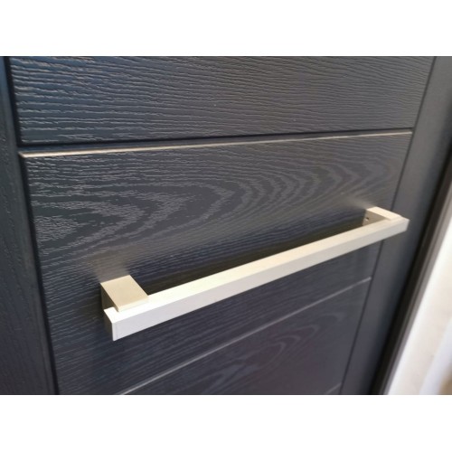 Maniglione Moderno Quadrato Satinato per Porta Blindata Portoncino 50cm Portone