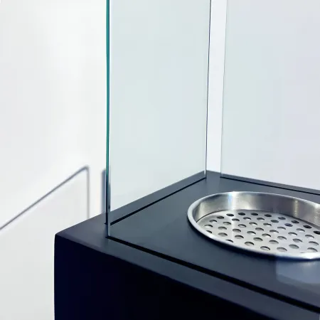 Camino a Bioetanolo a Colonna 70cm Nero 3kW da Giardino Moderno