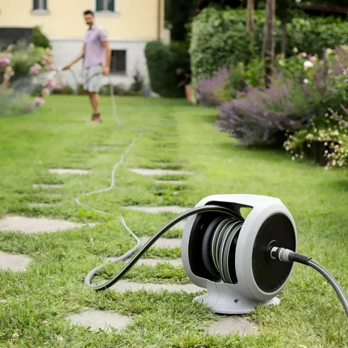 Avvolgitubo da Giardino Portatile 20m ABS Maniglia Lancia Multigetto