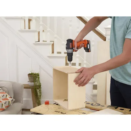 Trapano Avvitatore Black & Decker a Percussione 2V 1,5Ah LED con Borsa