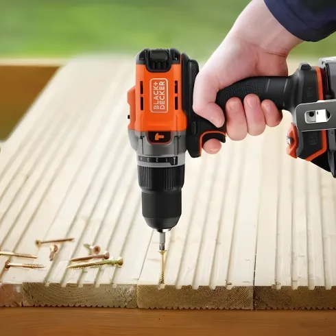 Trapano Avvitatore Black & Decker Percussione 18V Valigetta Accessori
