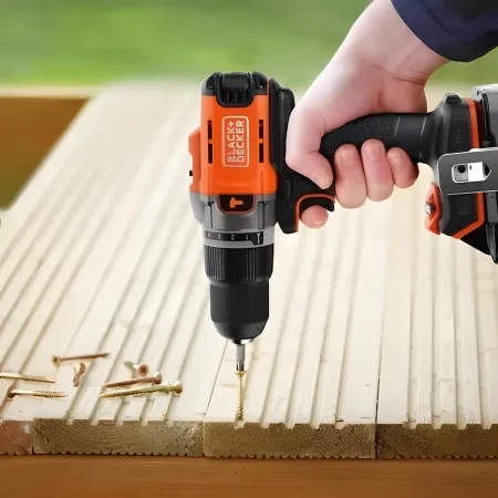 Trapano Avvitatore Black & Decker Percussione 18V Valigetta Accessori