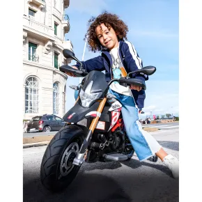 Moto elettrica Aprilia Dorsoduro a batteria 12 V 7 Ah con ruote stabilizzatrici laterali 2