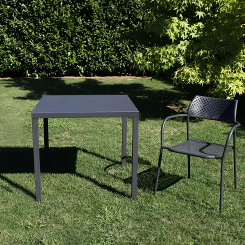 Tavolo Impilabile in Acciaio Antracite da Giardino Quadrato 80x80 cm
