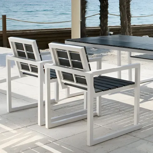 Set Tavolo 150x90 4 Sedie da Giardino Alluminio Legno Sintetico Nero