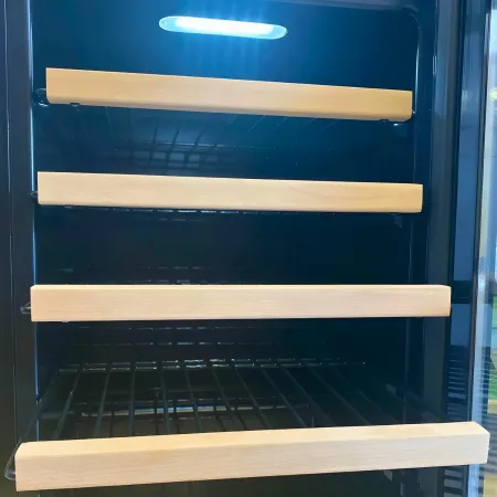 Cantinetta Vino Defrost 91L Nero Frigorifero con Ripiani e Luce LED