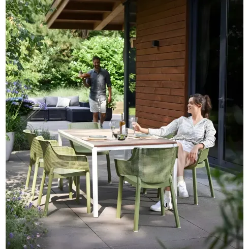Tavolo da Giardino 200x93 cm Bianco Rettangolare Resina Effetto Legno