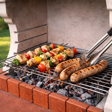 Barbecue in Muratura a Carbonella Legna con Griglia da Giardino