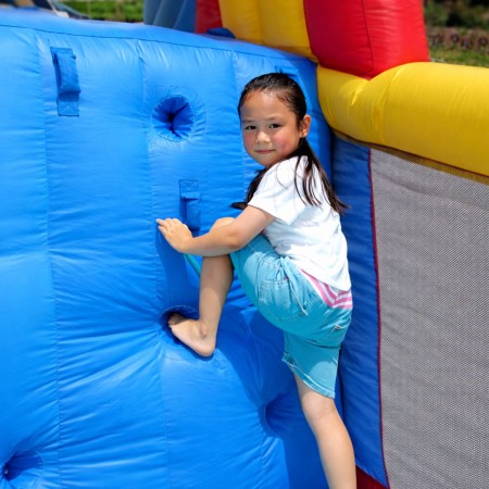 Gonfiabile per Bambini Castello Scivoli 600x215 con Gonfiatore Pompa