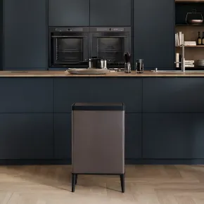 Pattumiera Keter 54L Rosa Perlato Apertura Push per Cucina con Gambe 2