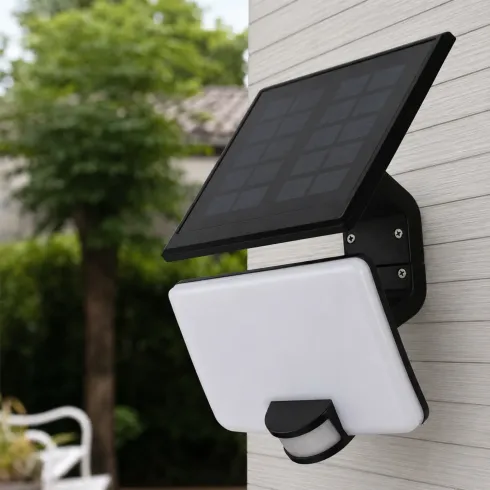 Proiettore Solare LED 8W con Pannello Orientabile Sensore Movimento