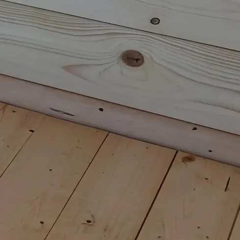 Casetta in Legno Addossata 218x130 cm con Porta Doppia e Pavimento