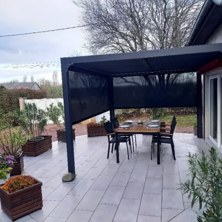 Pergola Bioclimatica in Alluminio 360x300 cm con 2 Teli Laterali Grigi
