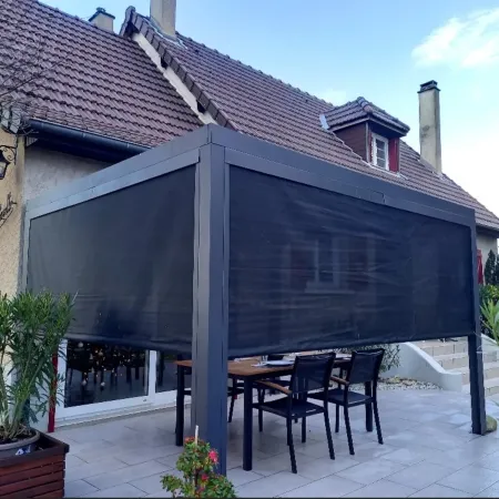 Pergola Bioclimatica in Alluminio 360x300 cm con 2 Teli Laterali Grigi