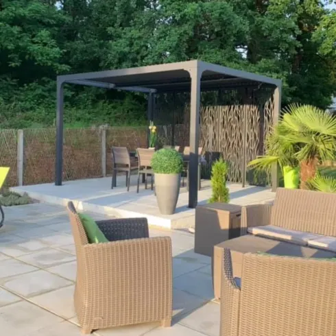 Pergola Bioclimatica da Giardino 360x300 cm con 5 Pannelli Frangivista