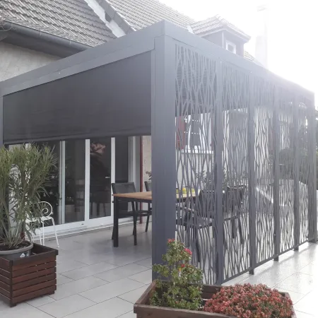 Pergola Bioclimatica in Alluminio 360x300 cm con Tenda e 5 Pannelli