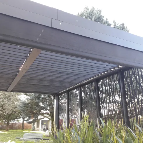 Pergola Bioclimatica in Alluminio 360x300 cm con Tenda e 5 Pannelli
