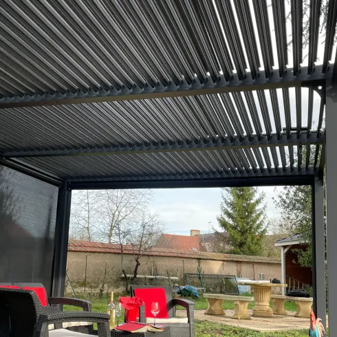 Pergola Bioclimatica Doppia 360x600 in Alluminio con 2 Tende Laterali