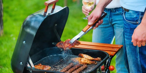 Barbecue con coperchio come si usa
