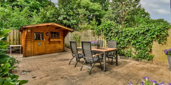 Come scegliere la migliore casetta in legno da giardino: guida al modello migliore