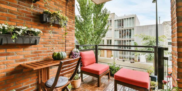 Come ottimizzare ogni spazio con stile in un terrazzo piccolo