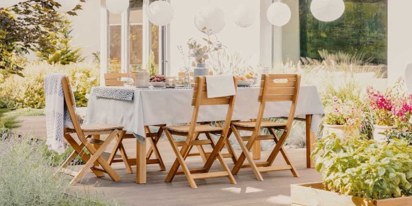 Tavolo da giardino pieghevole: tutti i vantaggi che offre