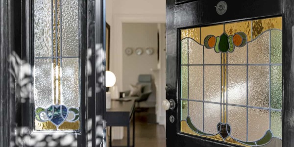 Maniglie per porta blindata: guida alle diverse tipologie, caratteristiche e vantaggi connessi