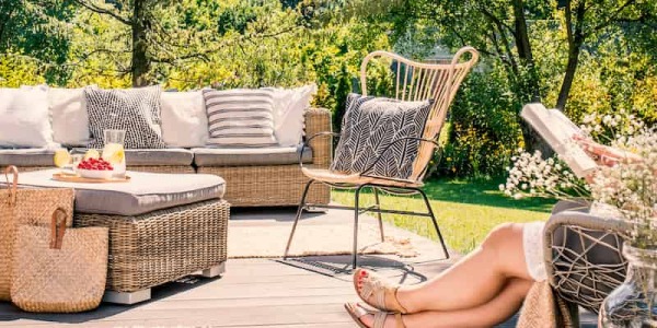 Armadi porta attrezzi da giardino: come scegliere l'armadio perfetto per il tuo giardino