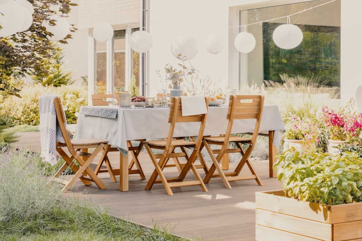 Tavolo da giardino pieghevole: tutti i vantaggi che offre