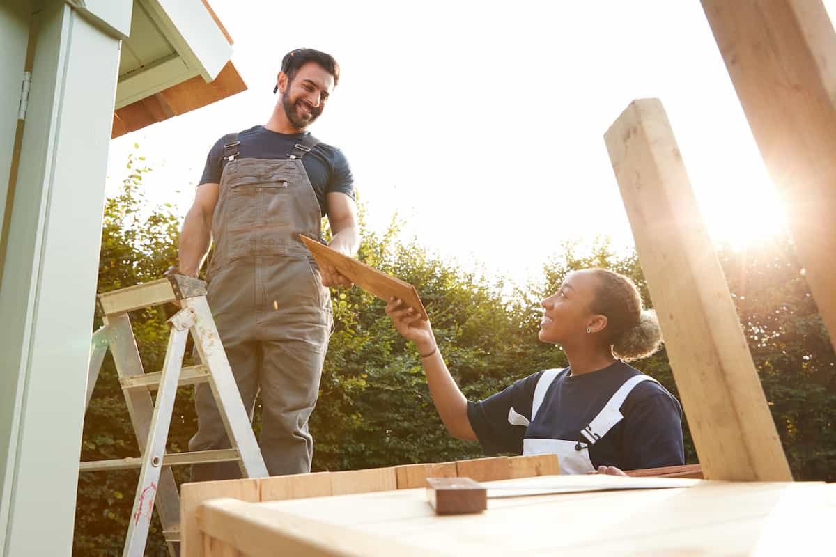 Box auto in legno: prenditi cura della tua automobile senza rinunciare alla bellezza del tuo giardino
