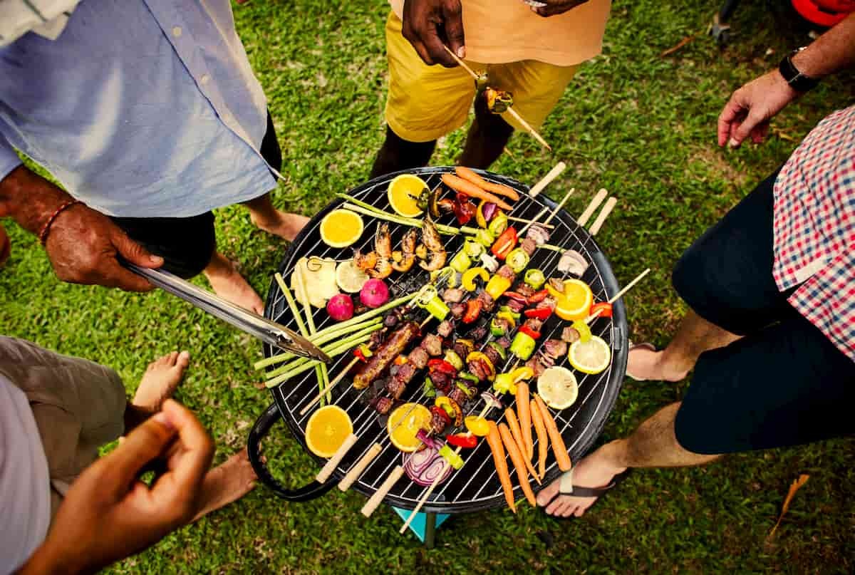 Barbecue a gas con pietra lavica: come funziona
