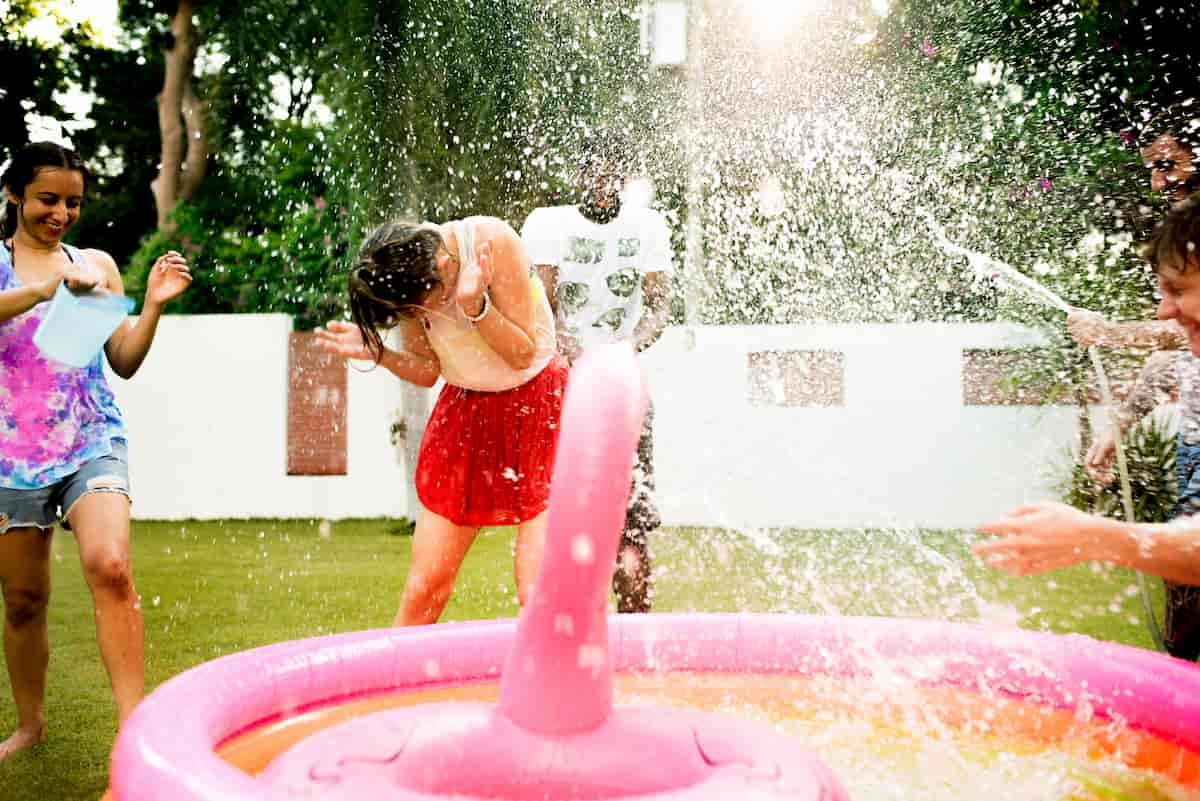 Piscina rotonda o rettangolare? Dai la giusta forma al tuo relax