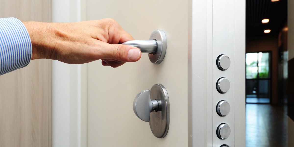 Come scegliere il Senso di Apertura di una Porta Blindata